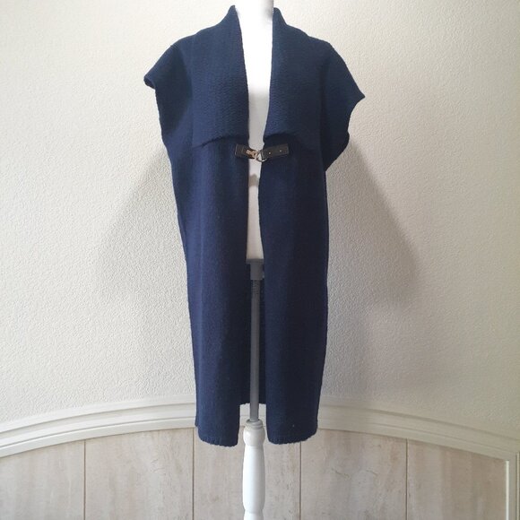 One A Sweater Vest - Picture 1 of 14